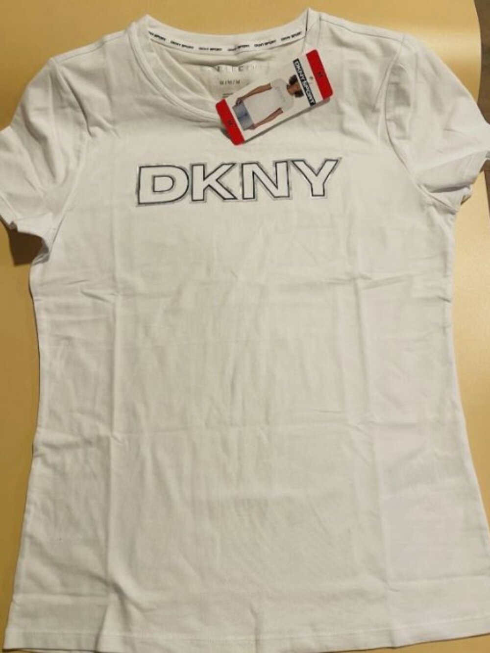 DKNY Sport Women’s White Graphic T-Shirt Cotton Blend Short Sleeve Size M - Picture 4 of 5
